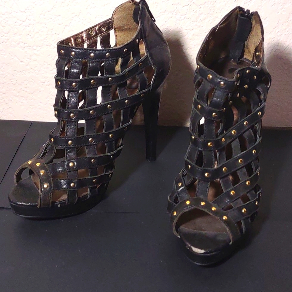 N.Y.L.A Black Leather Platform Heels 6.5